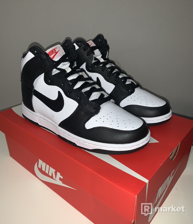 Nike dunk high “panda”