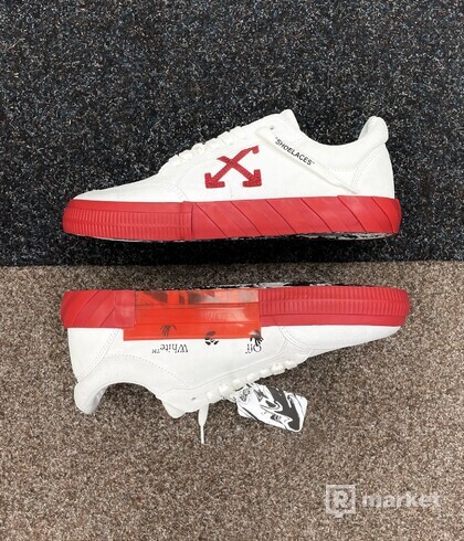 Off White Vulc Sneakers