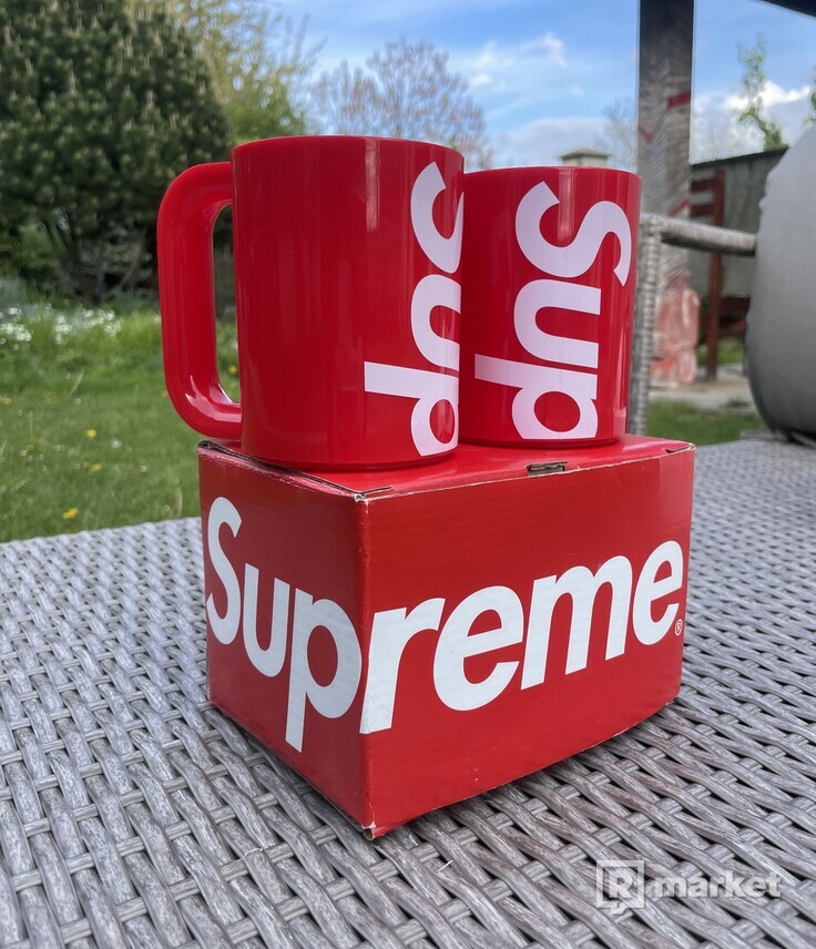 Supreme cups set + balenie