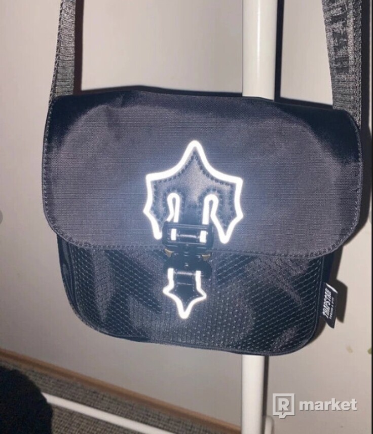Trapstar Irongate T-cross Bag