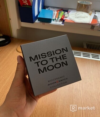 Omega x Swatch MOONSWATCH Mission to The Moon