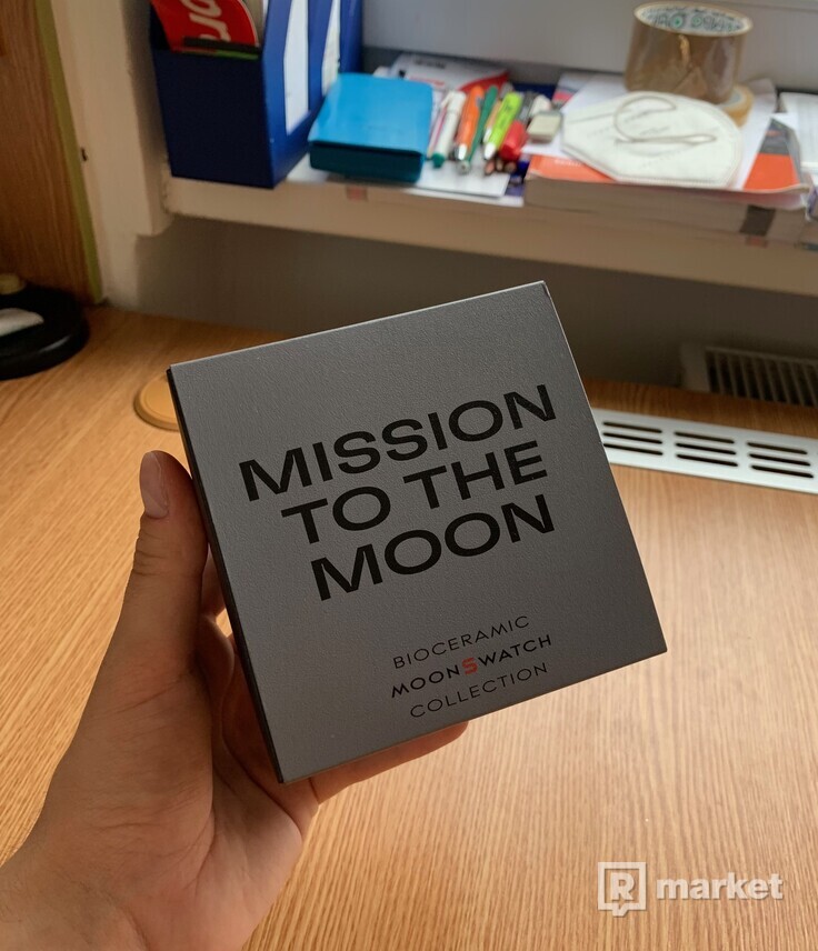 Omega x Swatch MOONSWATCH Mission to The Moon