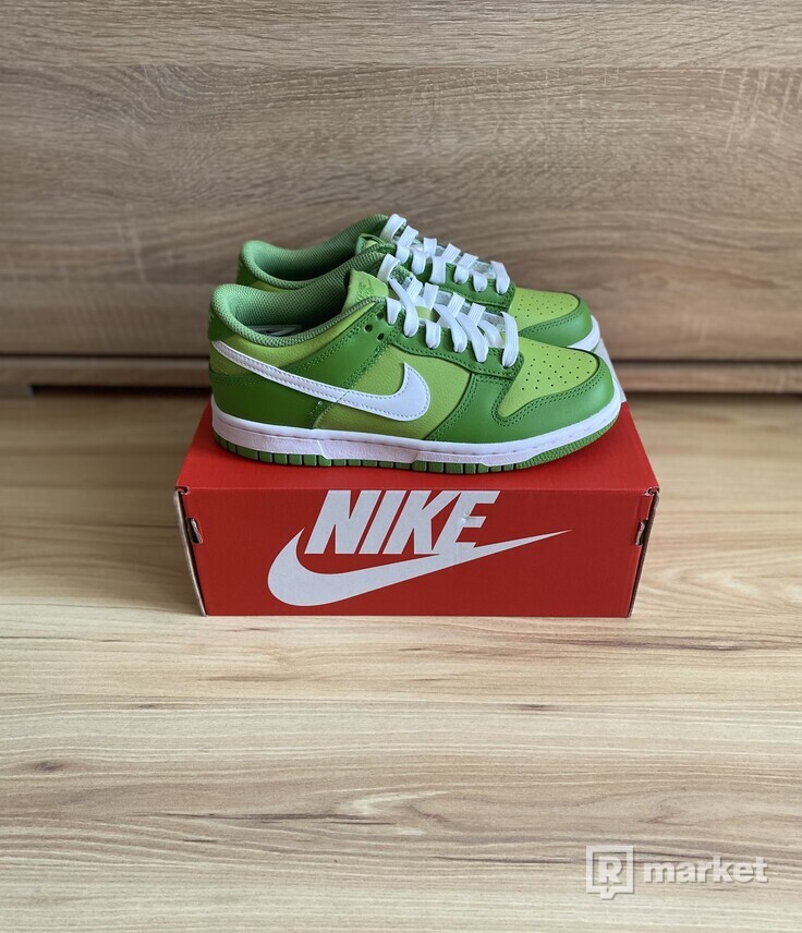 Nike dunk low chlorophyll gs