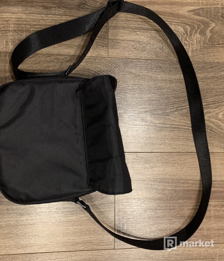 Trapstar T Cross-Body Bag 1.0