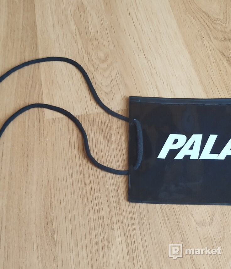 Palace pouch
