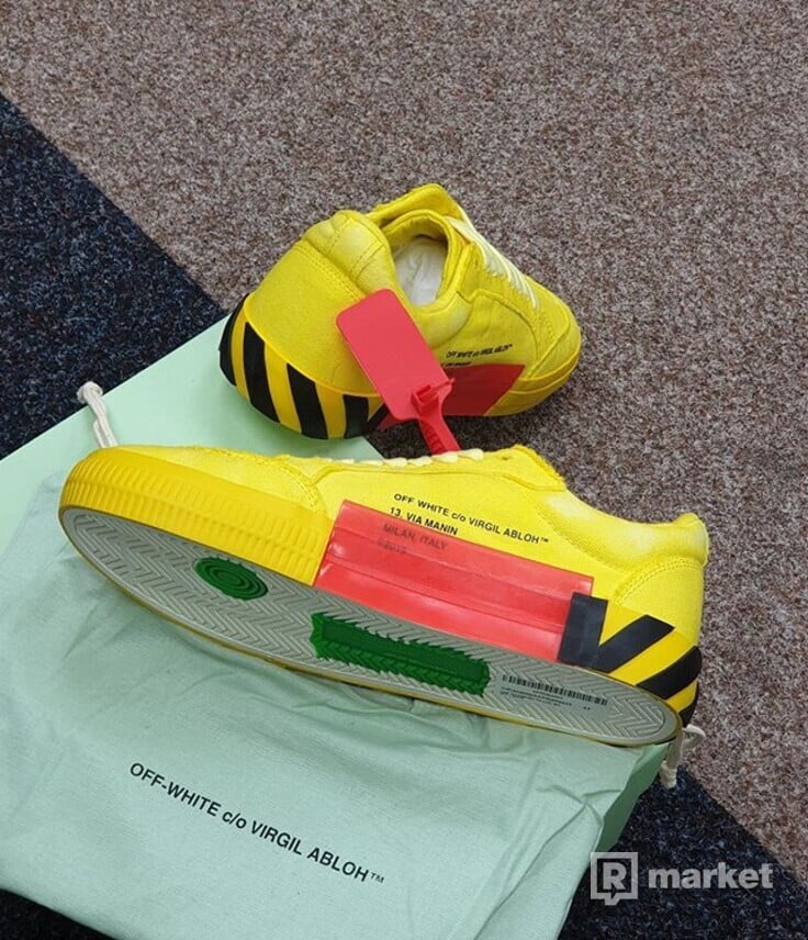 OFF-WHITE vulc sneakers yellow red