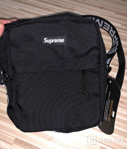 Supreme Sholder Bag (SS18) Black