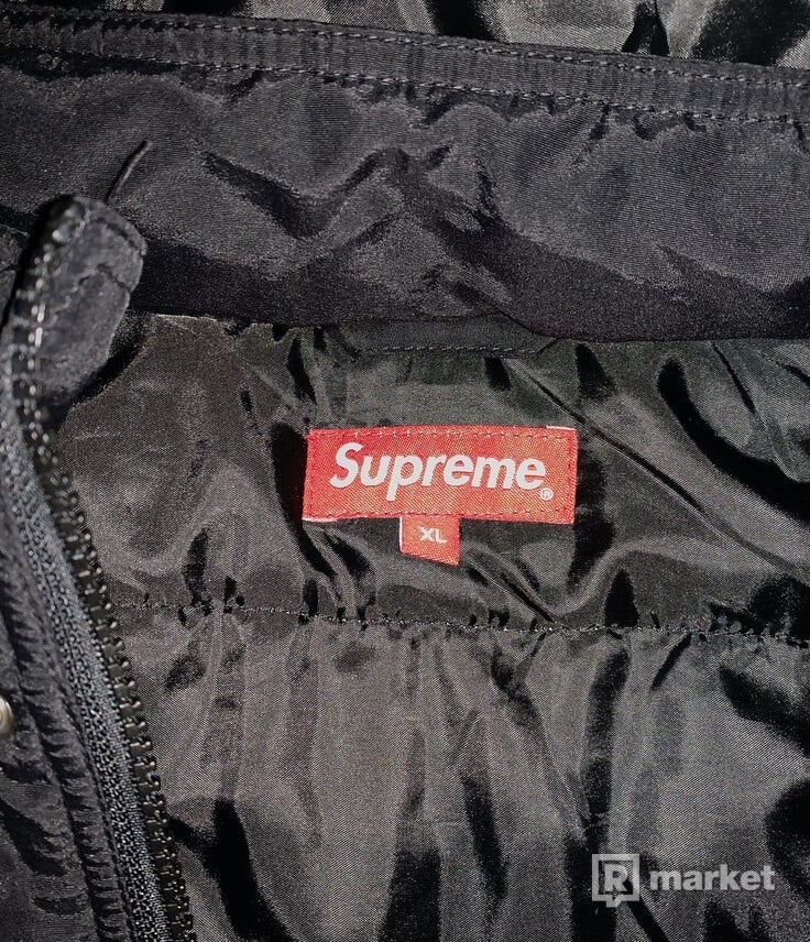SUPREME Sleeve Logo Sideline Parka | REFRESHER Market SUPREME Sleeve Logo Sideline Parka | REFRESHER Market