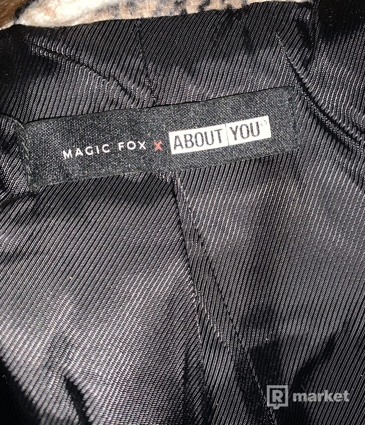Kabát Magic fox x About you 2020