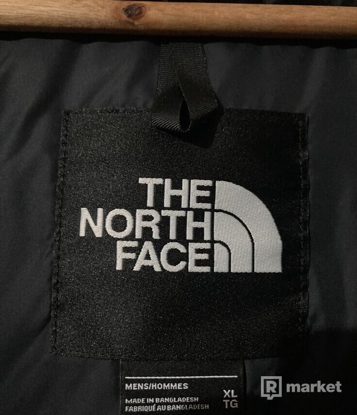 The North Face  1996 Retro NuptseForest Floor Print - Kelp Tan