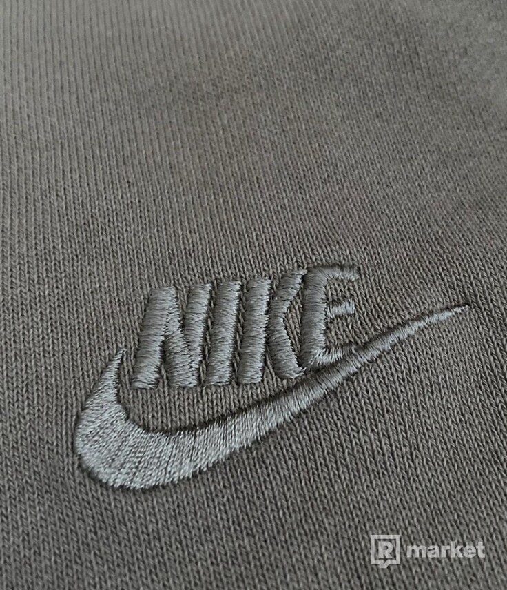 Nike classic fleece hoodie