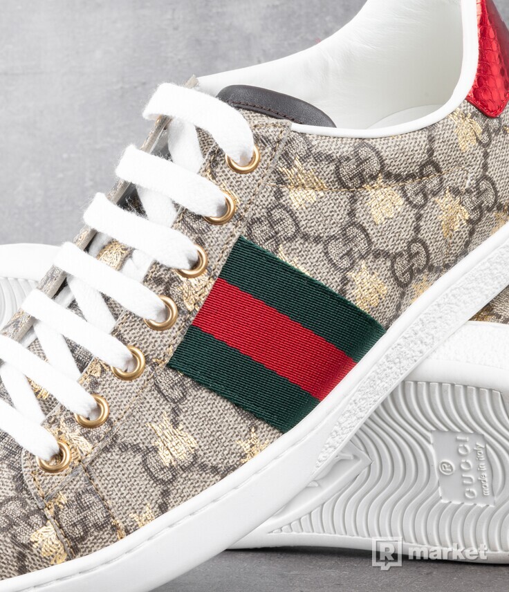 Gucci New Ace GG Supreme Bee Low tenisky sneakers