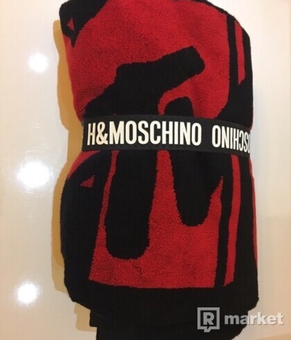 H&M Moschino
