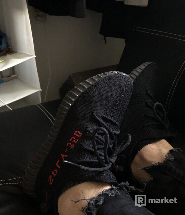 Yeeze boost 350 V2 Bred
