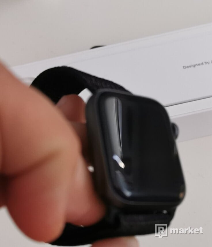 IPhone XR 64GB White +Apple watch 4 40nm