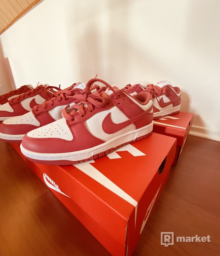 Nike dunk low archeo pink