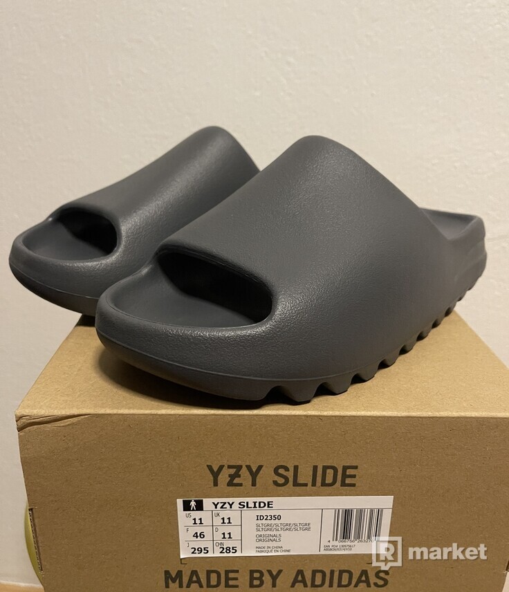 Yeezy Slide Slate Grey