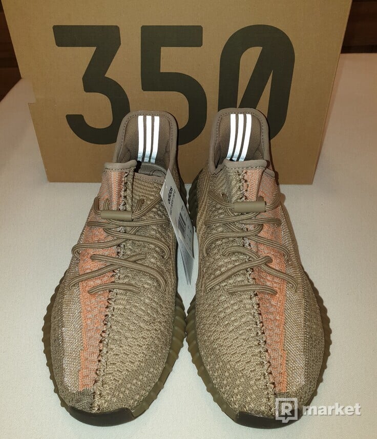 adidas Yeezy Boost 350 V2, Sand Taupe