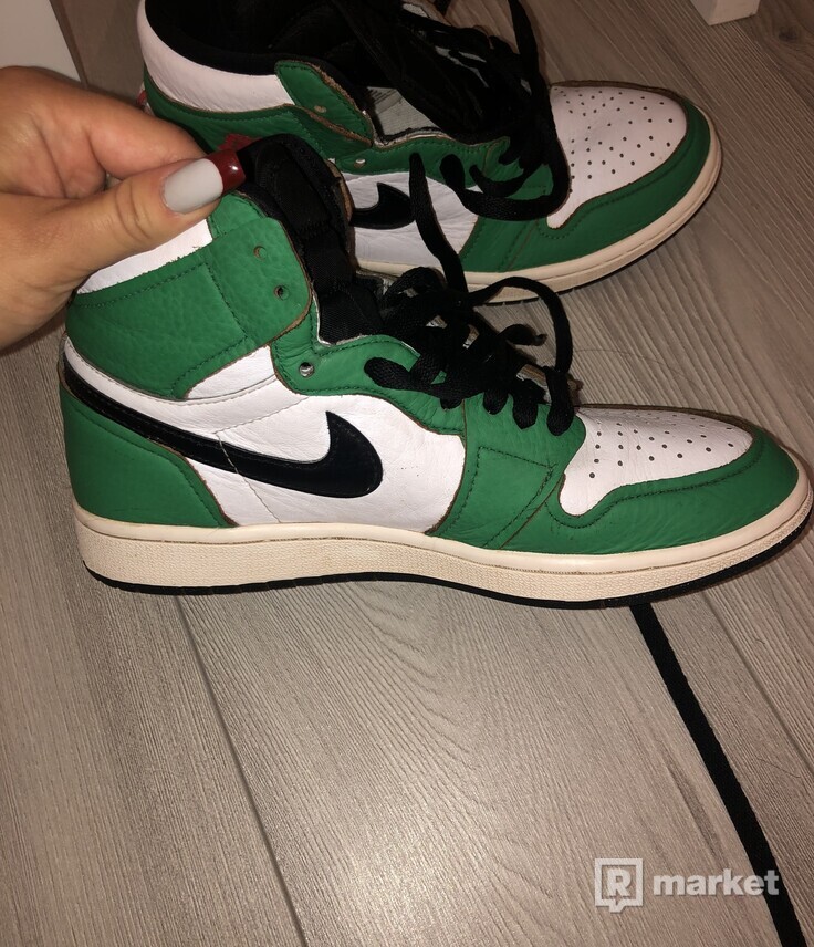 Nike Air Jordan 1 lucky green