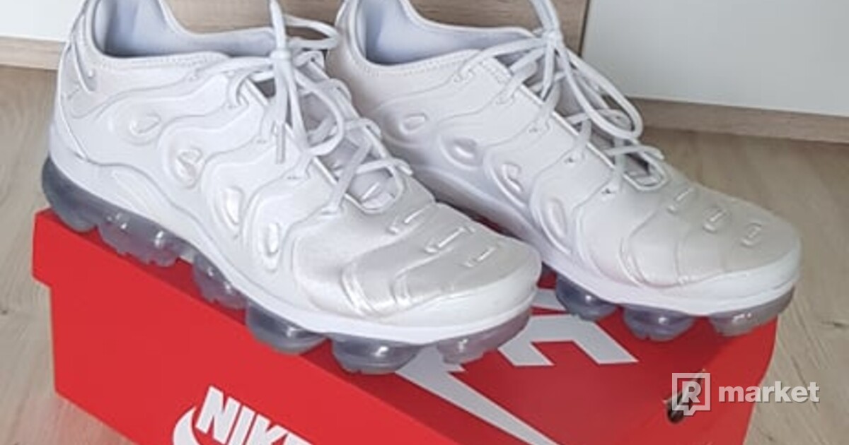 Nike Vapormax White PLus | REFRESHER Market