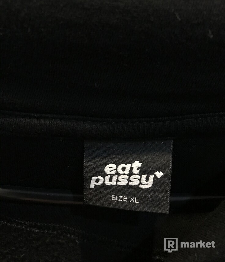 Eat pussy