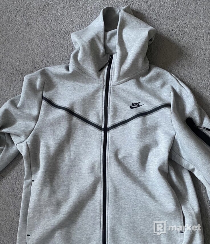 Nike tech fleece