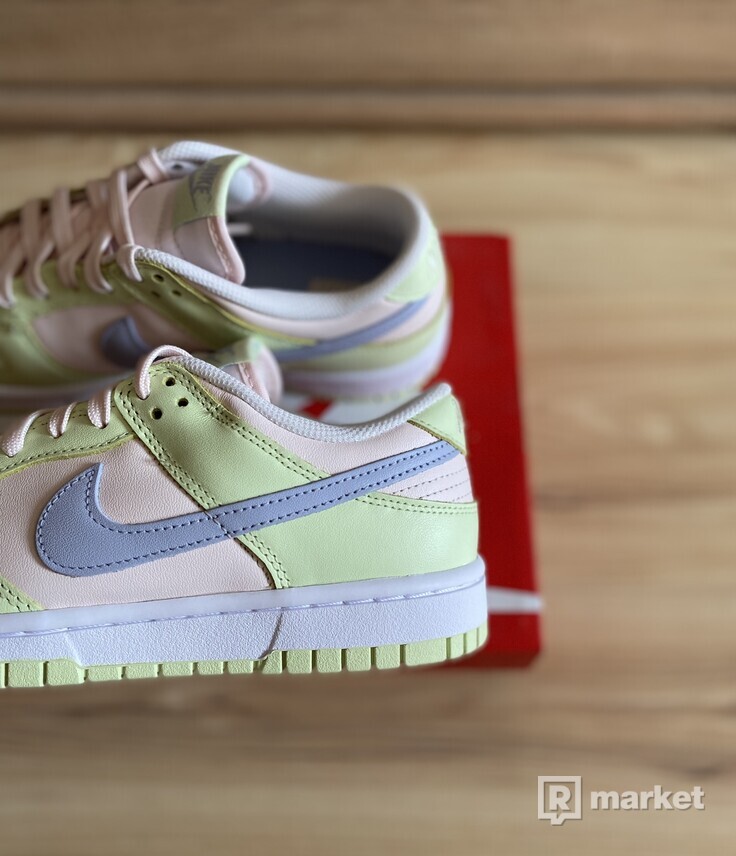 Nike dunk low lime ice
