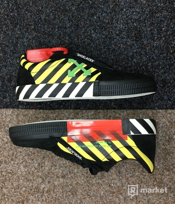 OFF-WHITE vulc sneakers green yellow