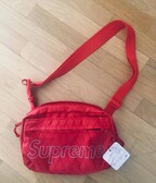 Supreme f/w18 shoulder bag red