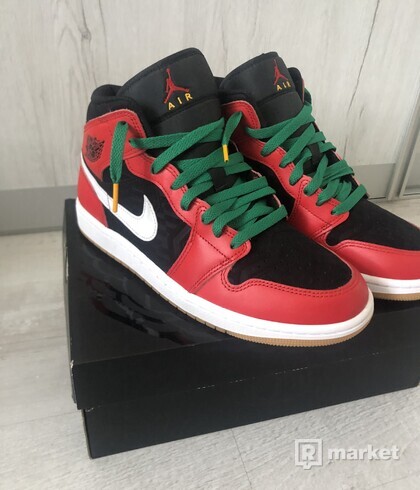 Nike Air Jordan 1 mid XMas