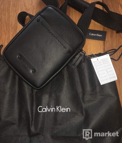 Calvin Klein taska 