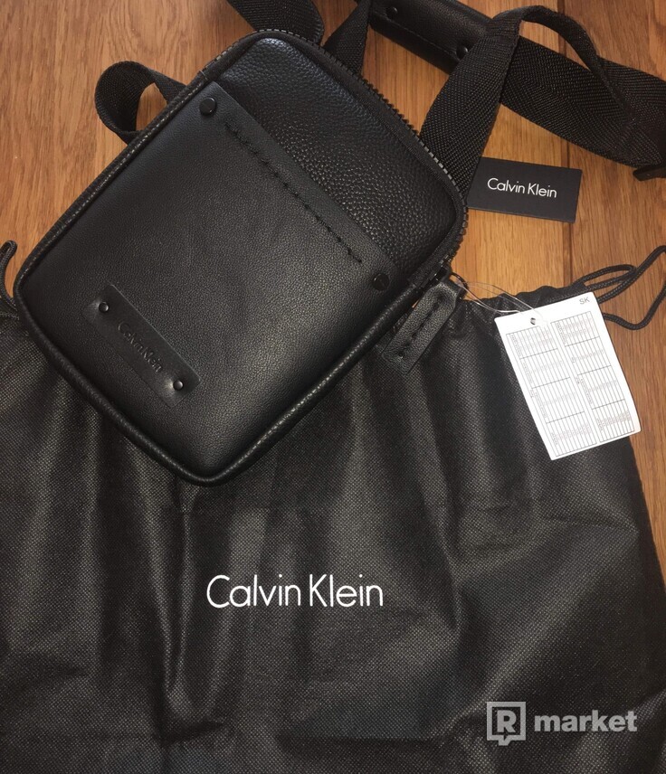 Calvin Klein taska 