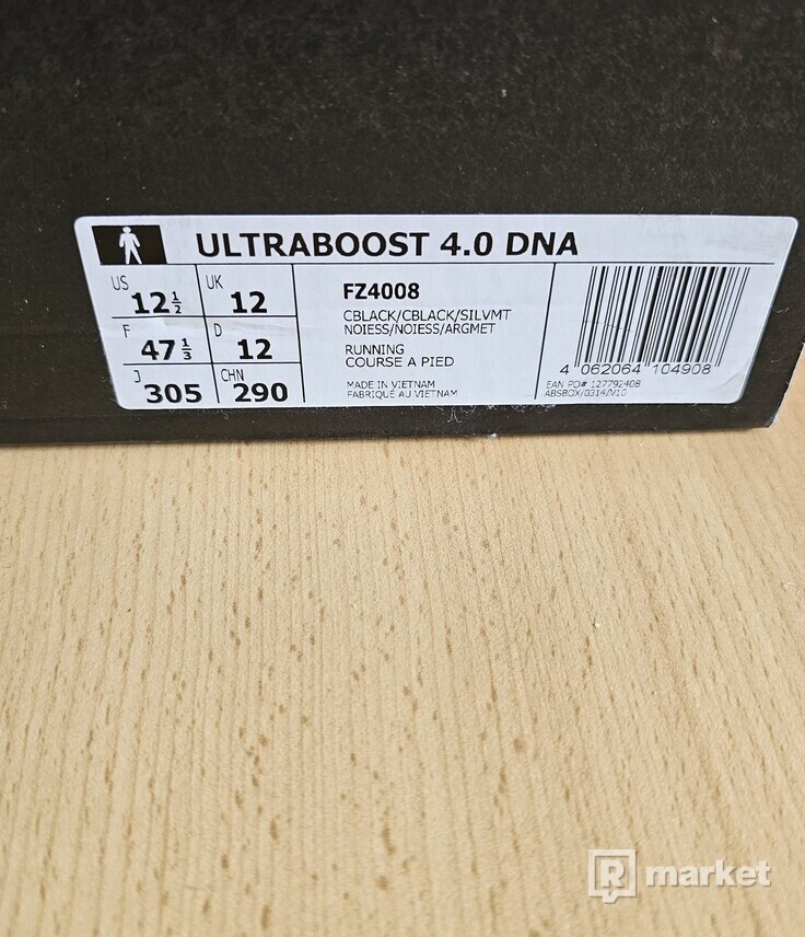 Adidas ULTRABOOST 4.0 DNA