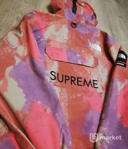 Supreme tnf multicolor bunda