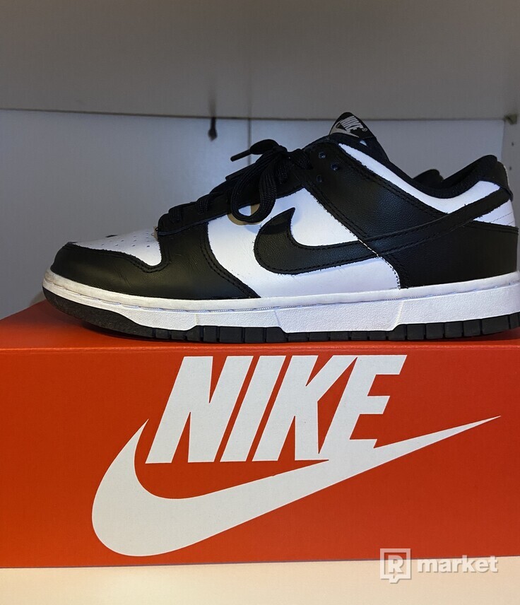 Nike Dunk Low white black