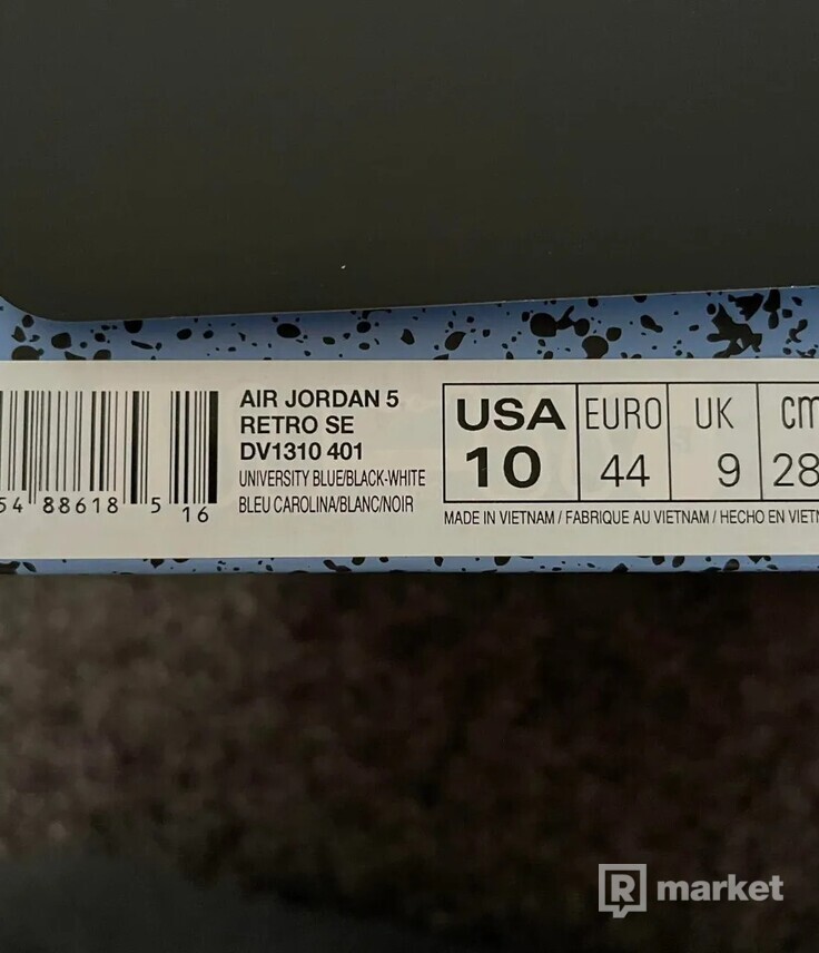 Air Jordan 5 Retro SE "UNC"