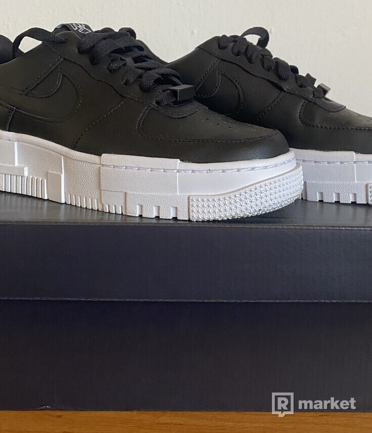 Nike Air Force 1 Pixel Black White