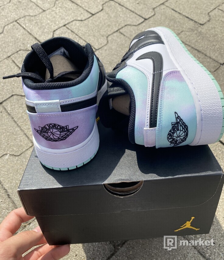 AJ1 LOW EASTER PAISELY