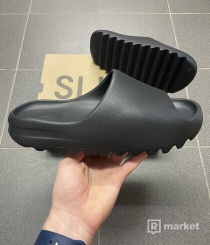 Adidas Yeezy Slide Onyx - EU 46; 39