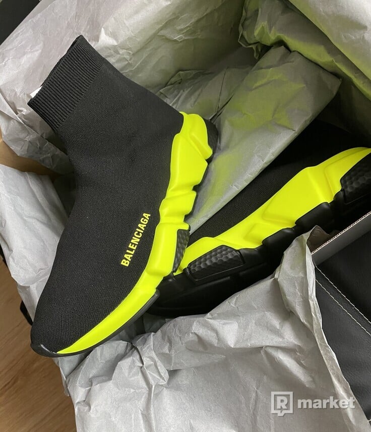 Balenciaga speed trainer black neon yellow