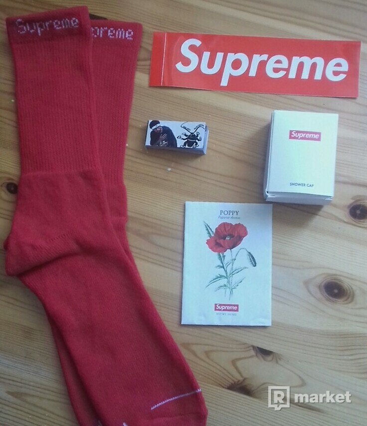 Supreme/Palace accessories
