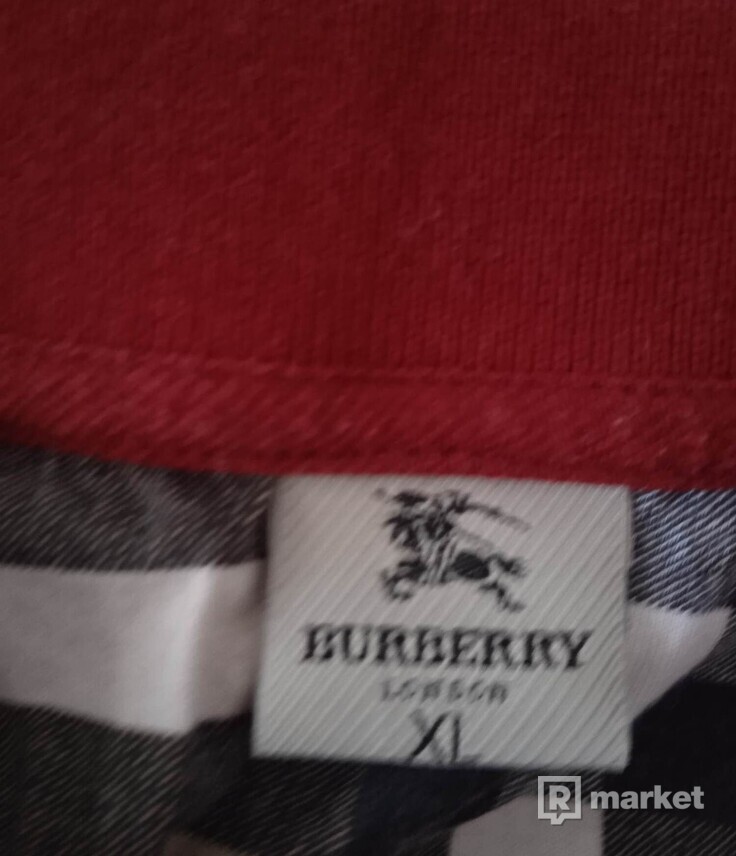 Burberry polo Tee