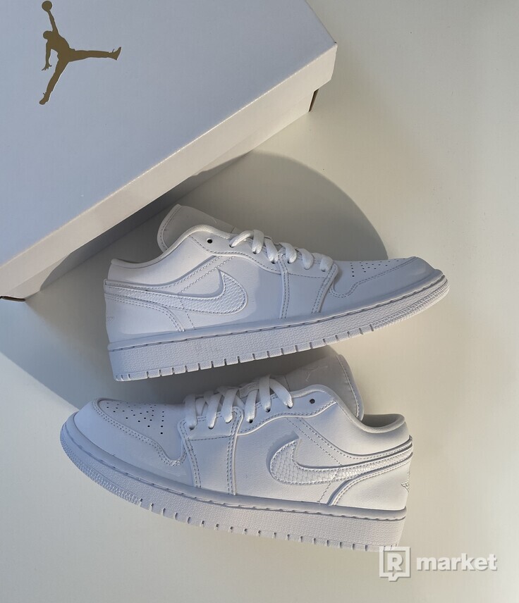 Nike air jordan 1 low white