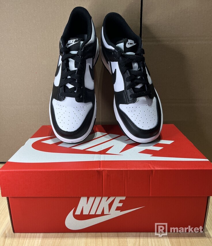 Nike Dunk Low Black/White Panda