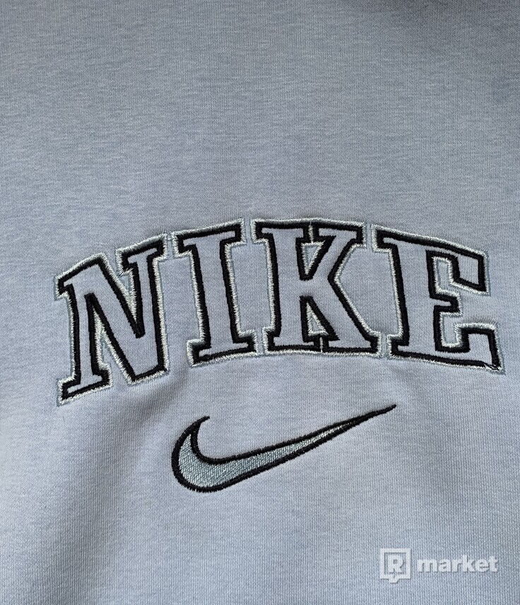 Nike vintage crewneck