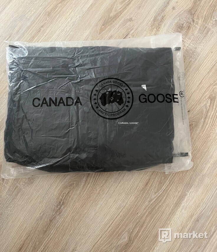 Canada Goose vesta