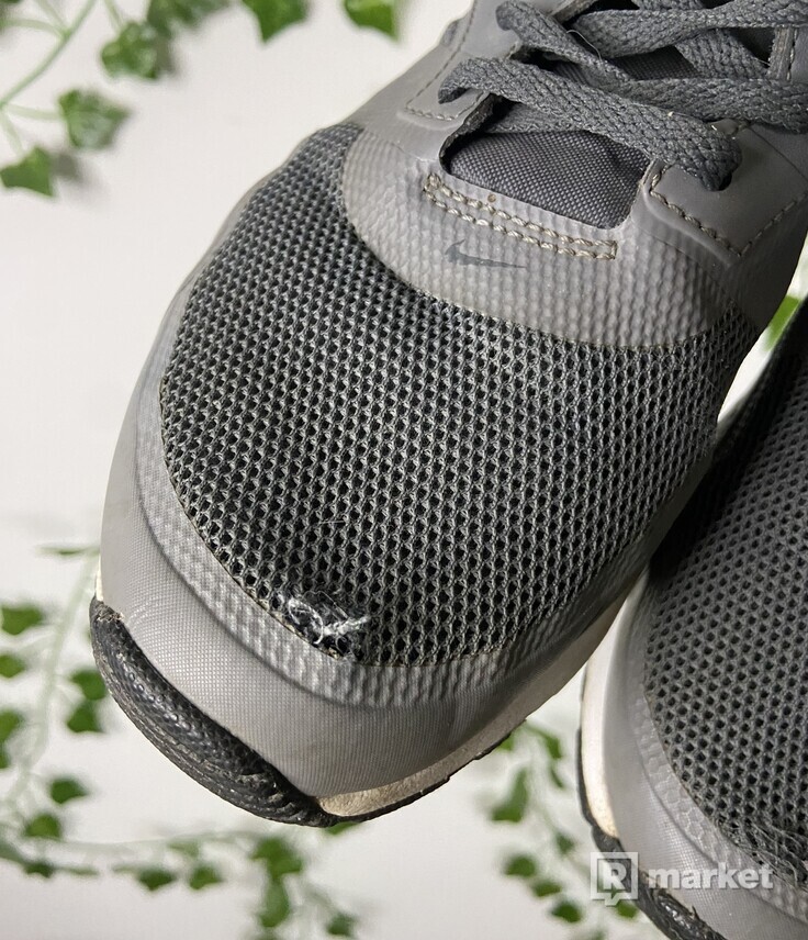 Nike sivé tenisky