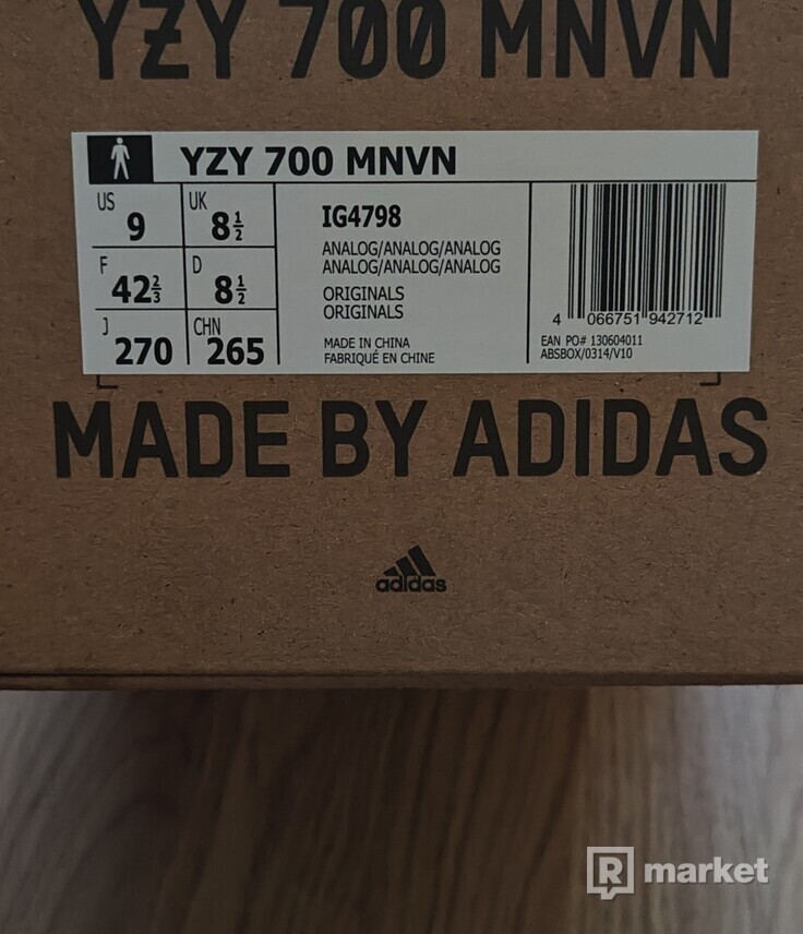 Adidas yeezy Boost 700 MNVN Analog