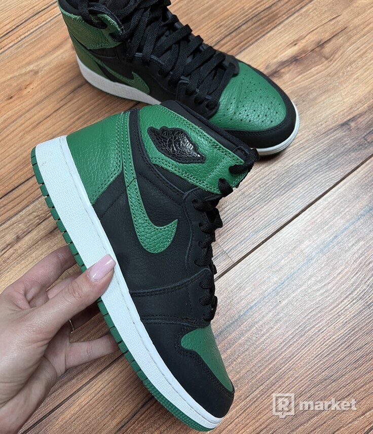 Nike Air Jordan 1 High Pine Green 2.0