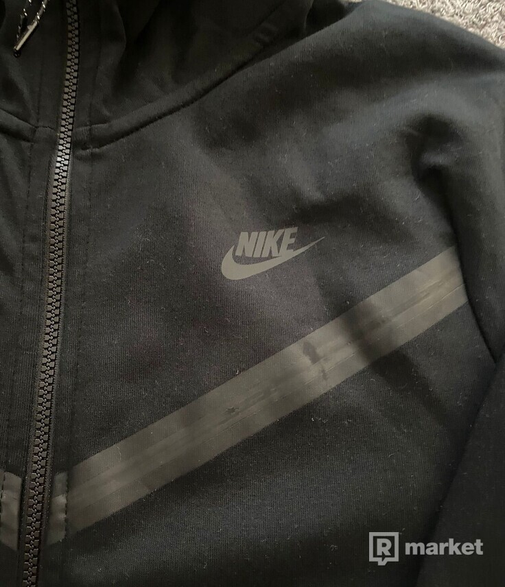 Nike Tech Fleece - Black